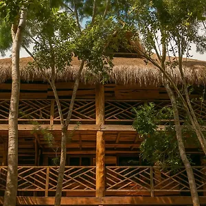 4* Campsite Treehouse H2ojos